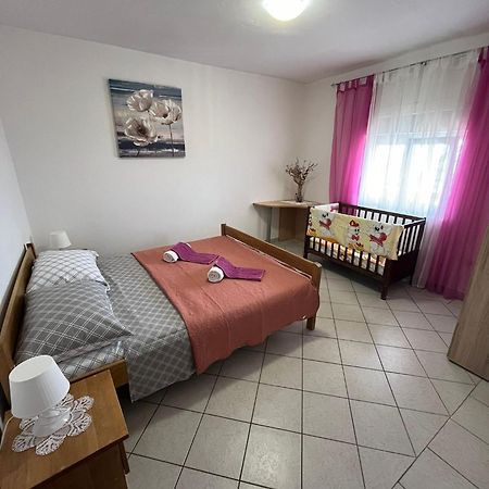 Apartmani Mirjana トゥリバニ・クルシサ エクステリア 写真