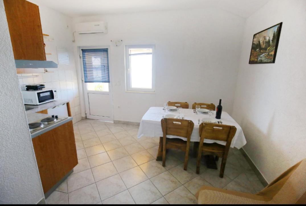 Apartmani Mirjana トゥリバニ・クルシサ エクステリア 写真