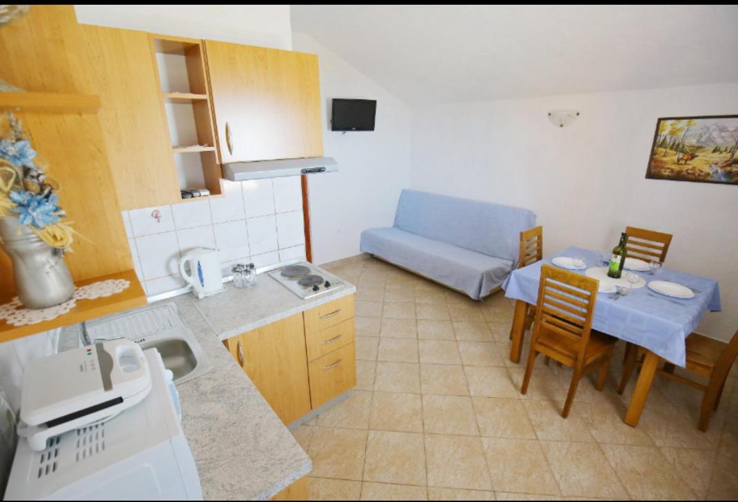 Apartmani Mirjana トゥリバニ・クルシサ エクステリア 写真