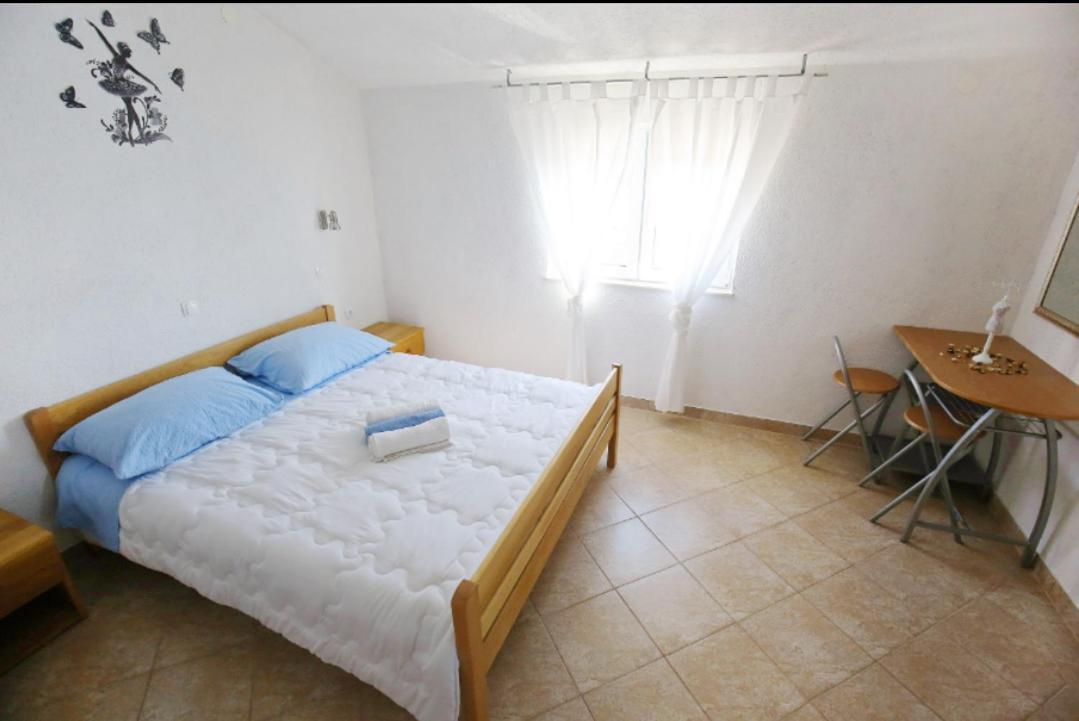 Apartmani Mirjana トゥリバニ・クルシサ エクステリア 写真