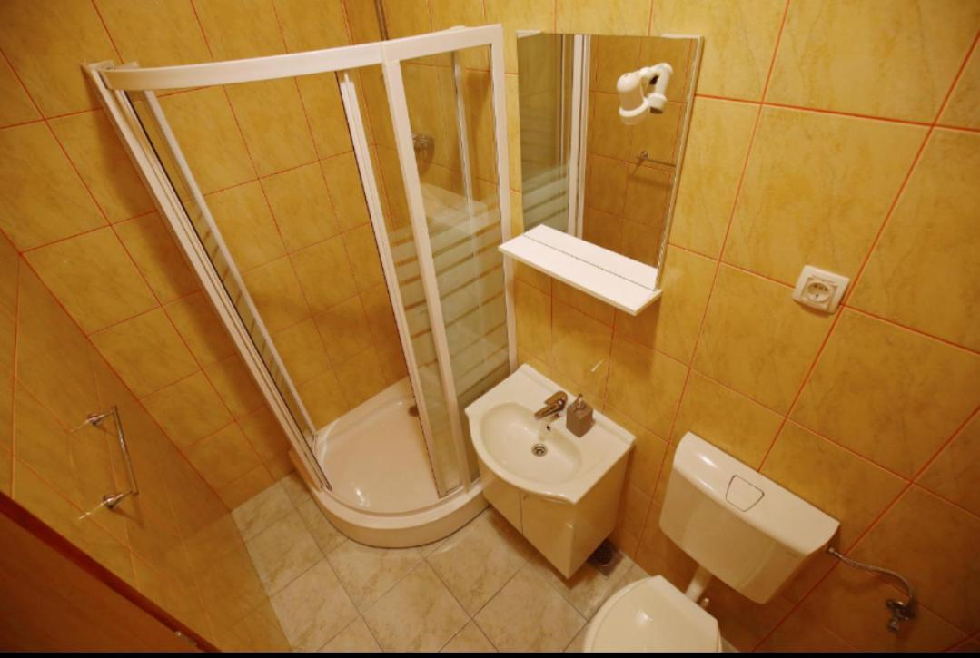 Apartmani Mirjana トゥリバニ・クルシサ エクステリア 写真