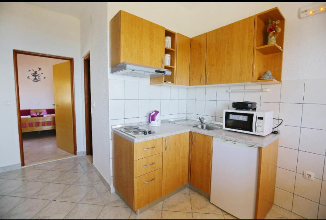 Apartmani Mirjana トゥリバニ・クルシサ エクステリア 写真